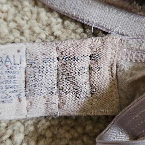 Bali 8 Assorted Lace & Solid Bras 36C Bundle - Picture 4 of 14